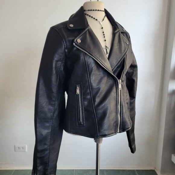 NWOT – Abercrombie & Fitch Black Faux Leather Moto Jacket (Size: M) - Picture 11 of 16